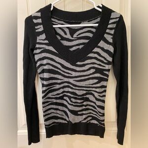 Express Women V-neck Animal Print Long Sleeve Sweater